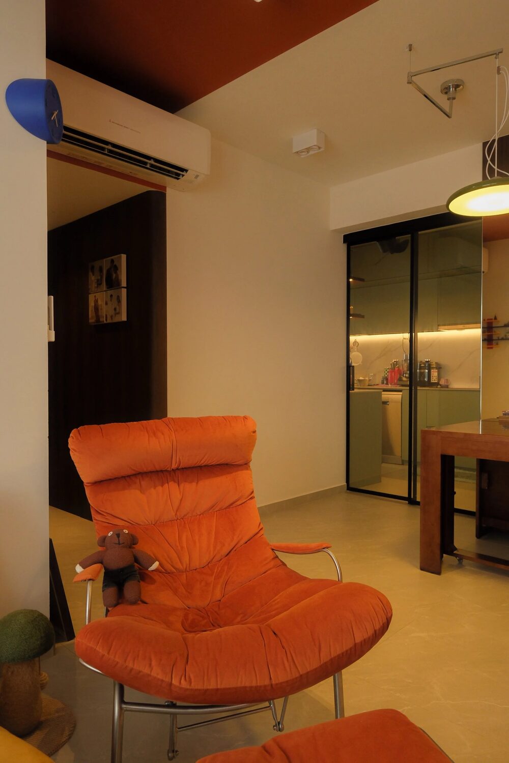 Midcentury lounge, Aura Design & Co. Singapore